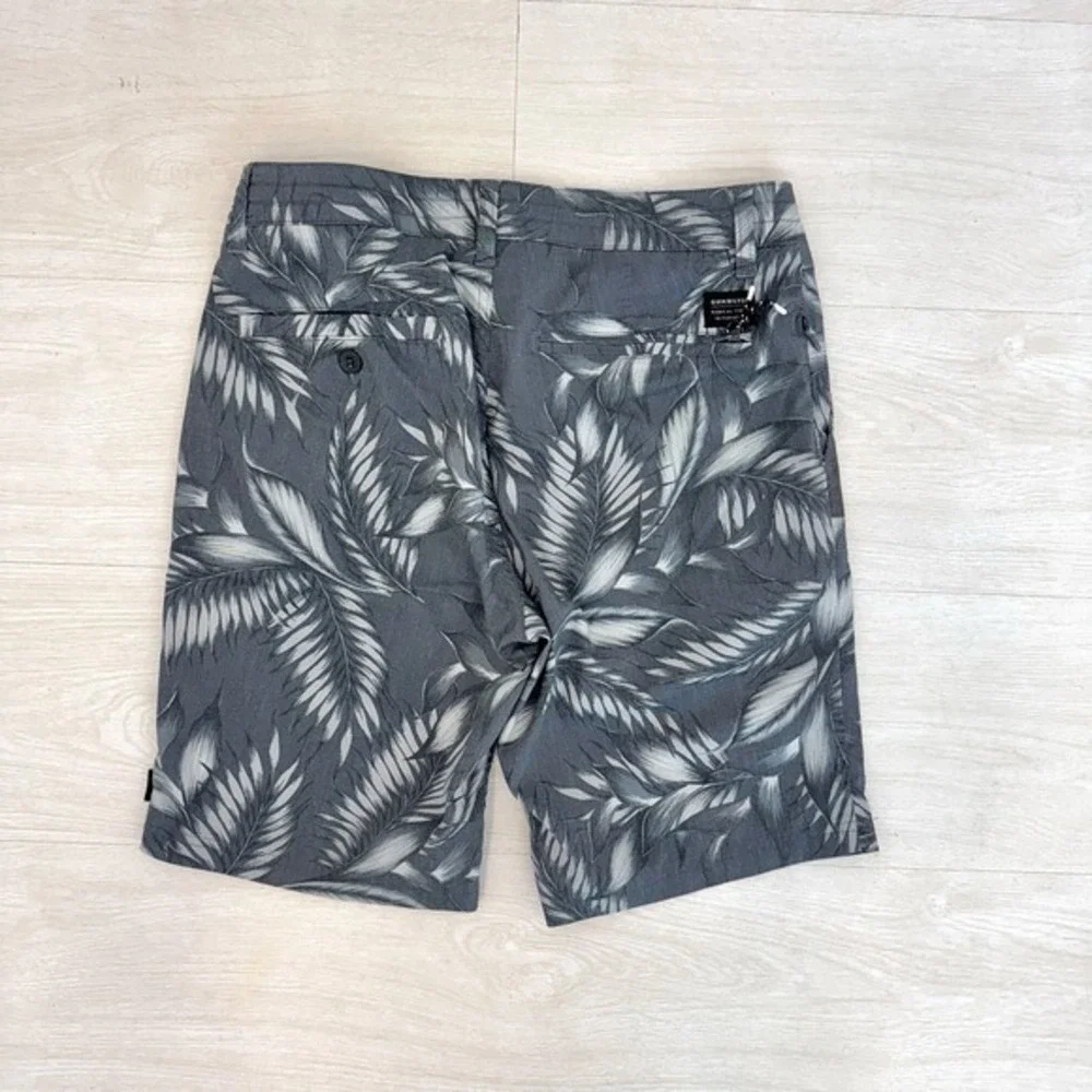 Quiksilver Mens Amphibian Shorts Size 29 Gray Leaf Print Board Shorts Swim‎